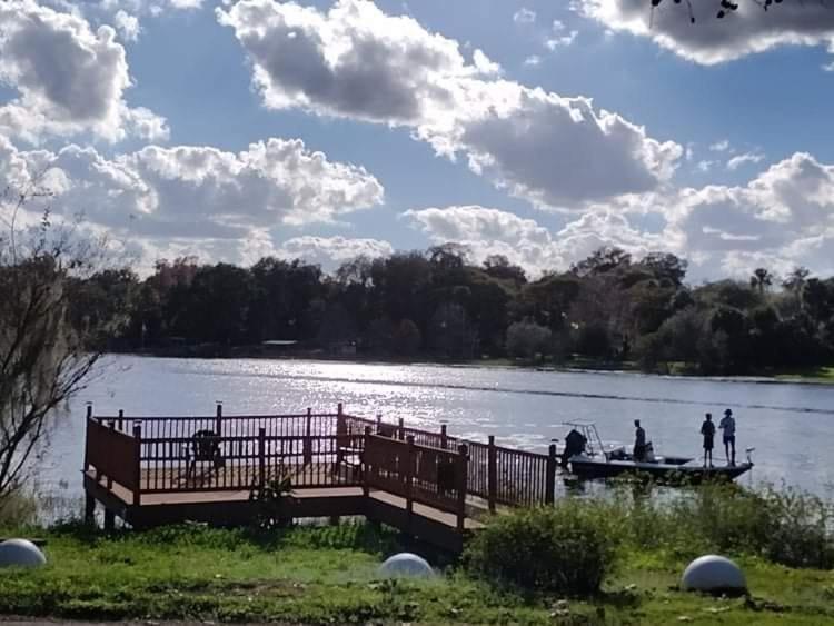 Cabin On The Lake Lake Helen Екстер'єр фото